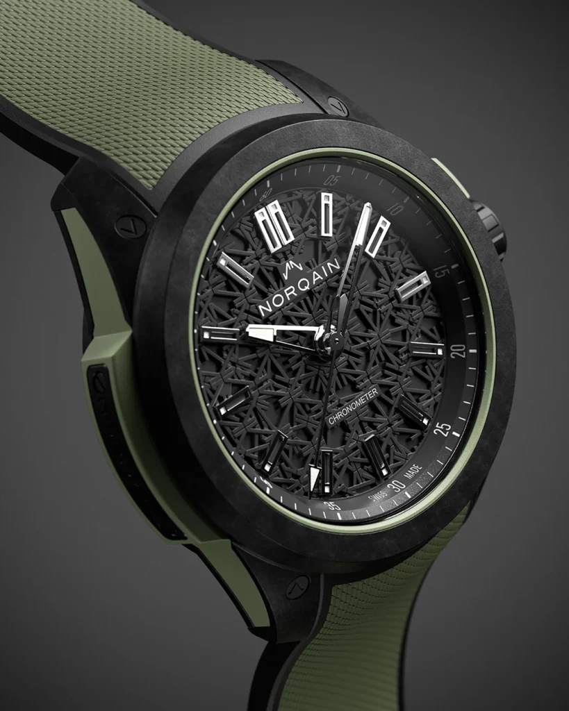 NORQAIN Wild One 42 mm Khaki case