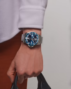 L3.782.4.96.6 wrist shot