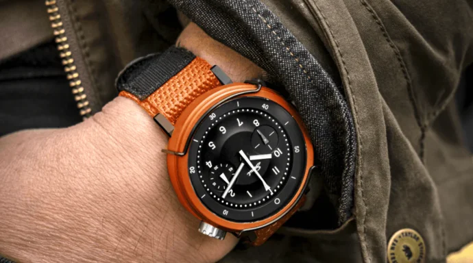 vero-x-scout-motors-terra-cotta-workhorsevero-watch